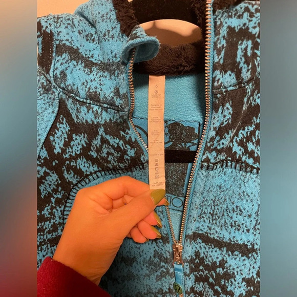 Women’s size 6 limited edition  Scuba Hoody - Picture 3 of 4